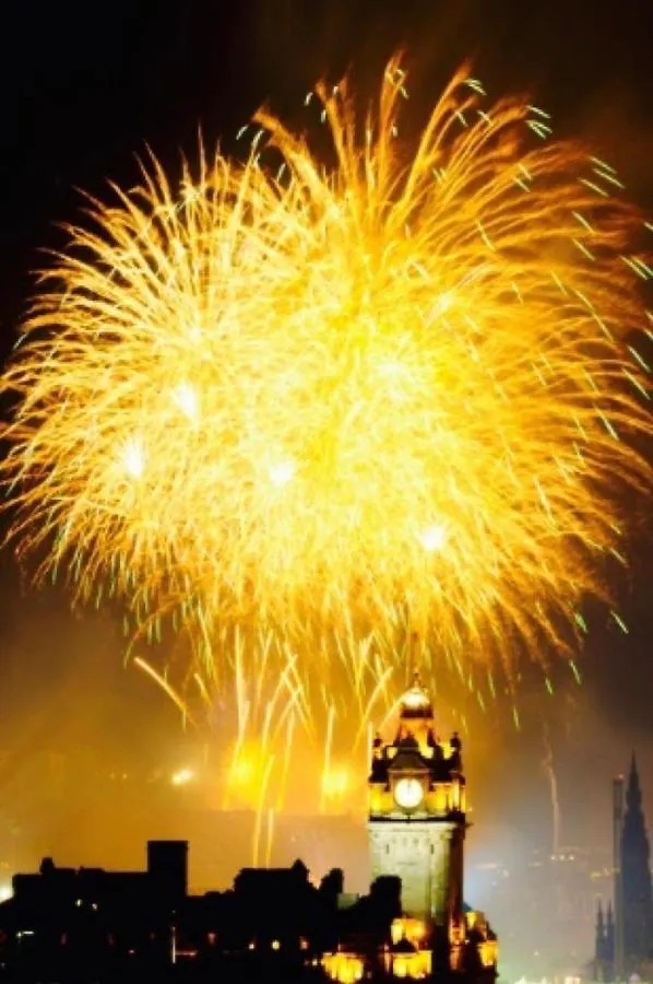 Amazing Castle View Apartment Edimburgo 0*,