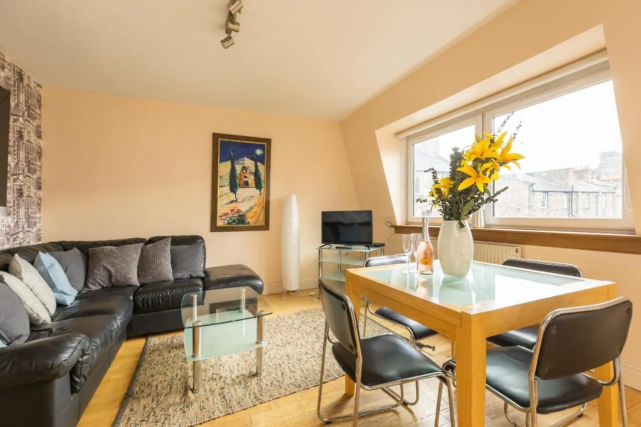 Amazing Castle View Apartment Edinburgh 0*,  United Kingdom