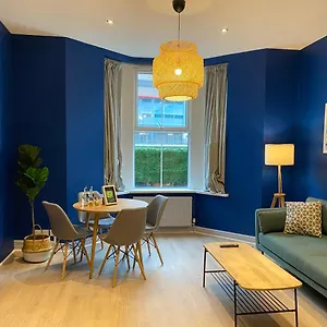  Apartment Aaron Wise - 17 Fitzhamon United Kingdom