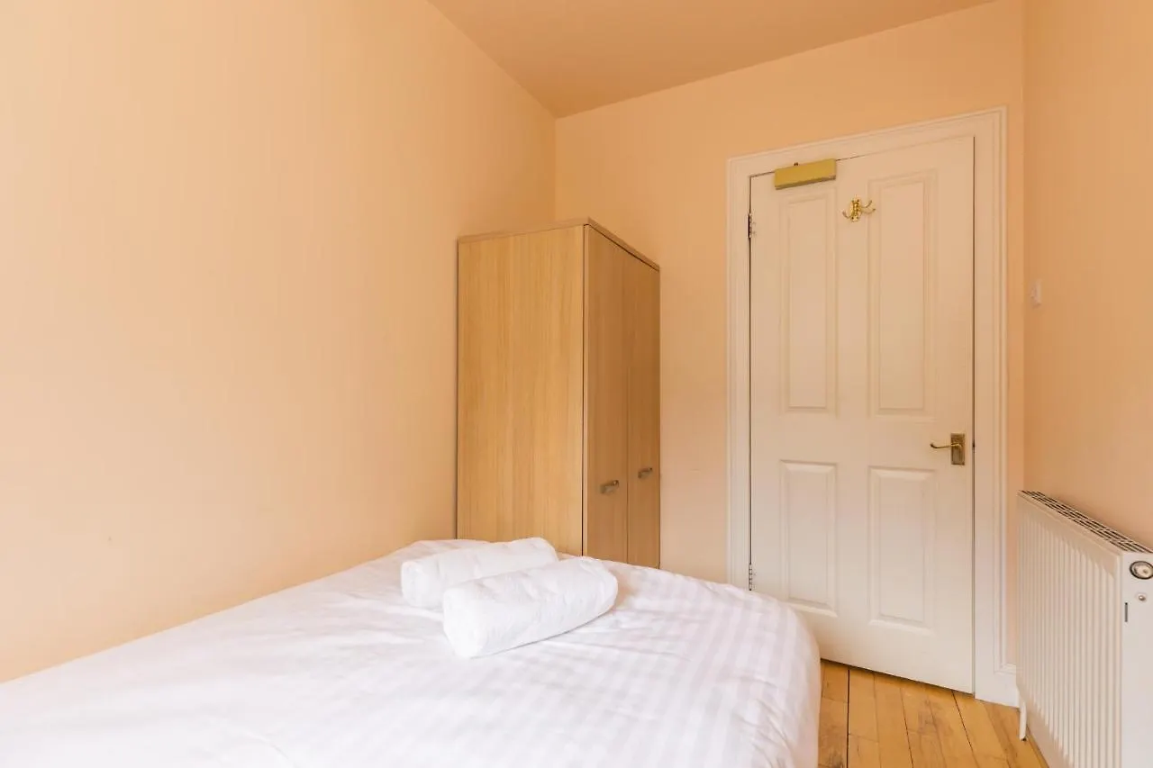 Amazing Castle View Apartment Edinburg Storbritannien